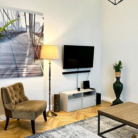 4M High Apartment In Heart Of Warsaw! エクステリア 写真